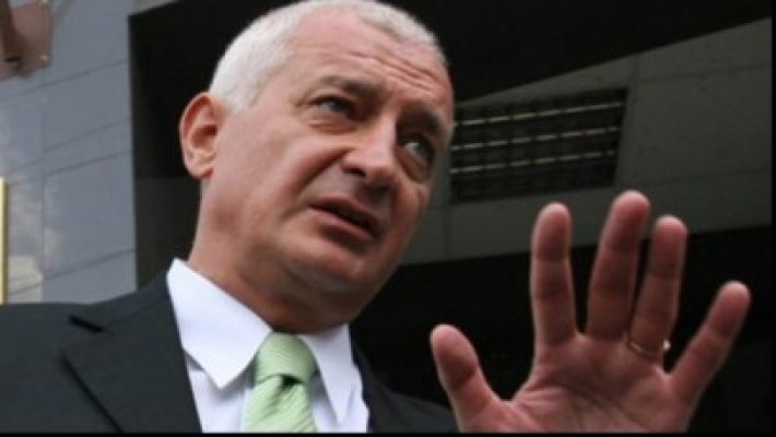 Frunda: România nu se comportă instituţional ca un stat naţional